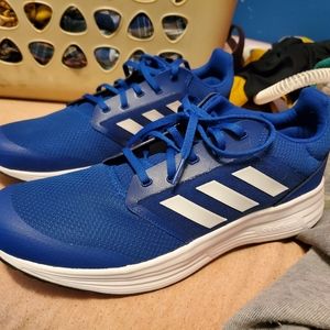 Size 12 - Adidas Galaxy 5